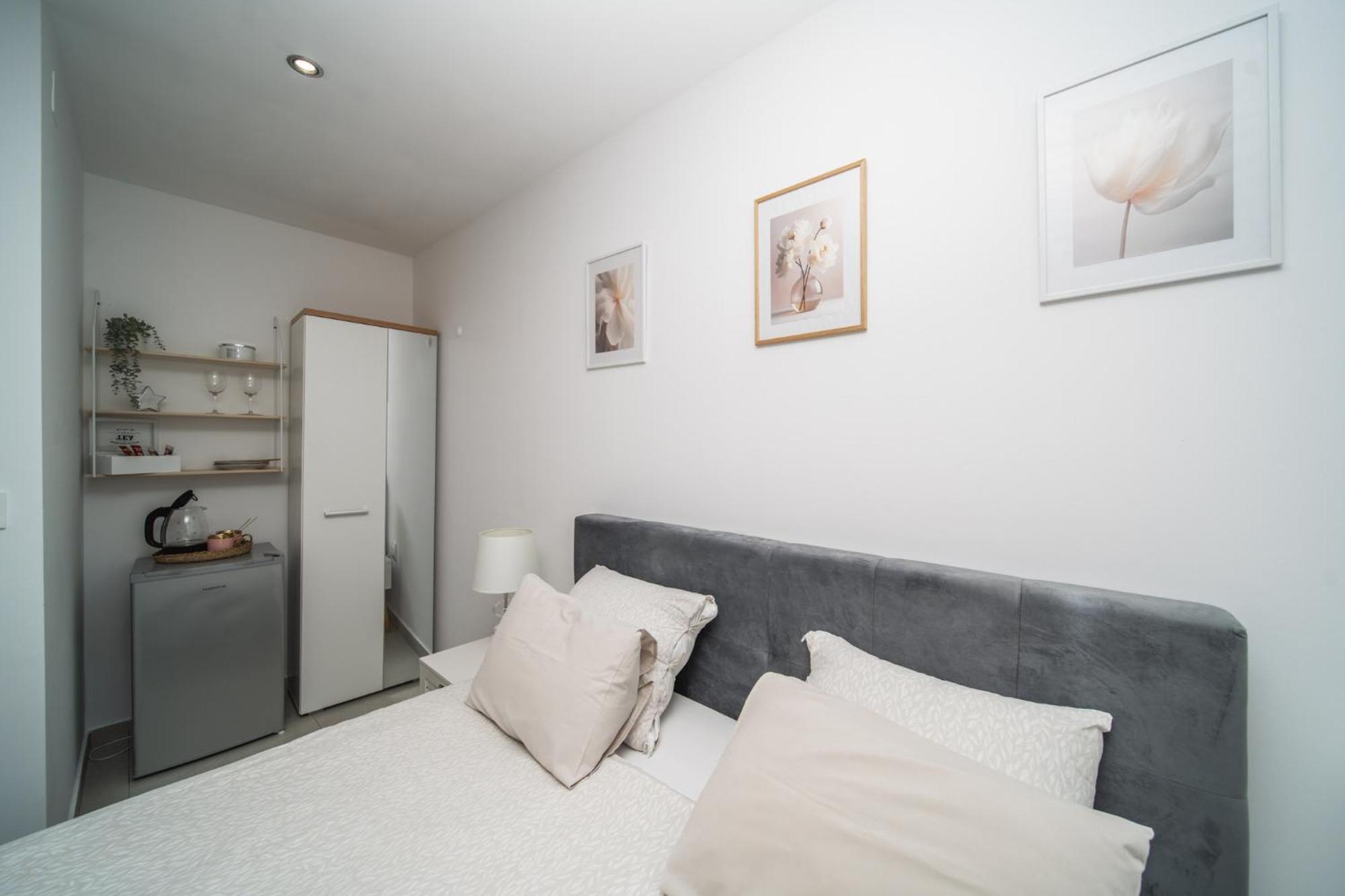 קורצולה Korkyra Harbour Rooms מראה חיצוני תמונה